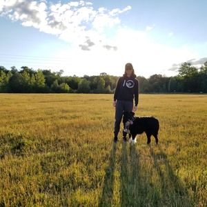 Meet your Posher, Emilie